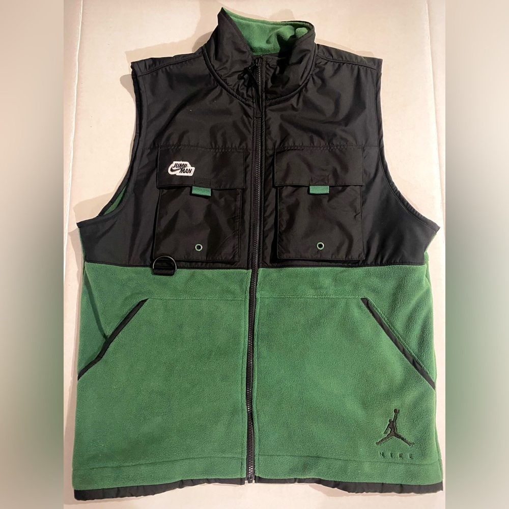 air jordan green cargo vest